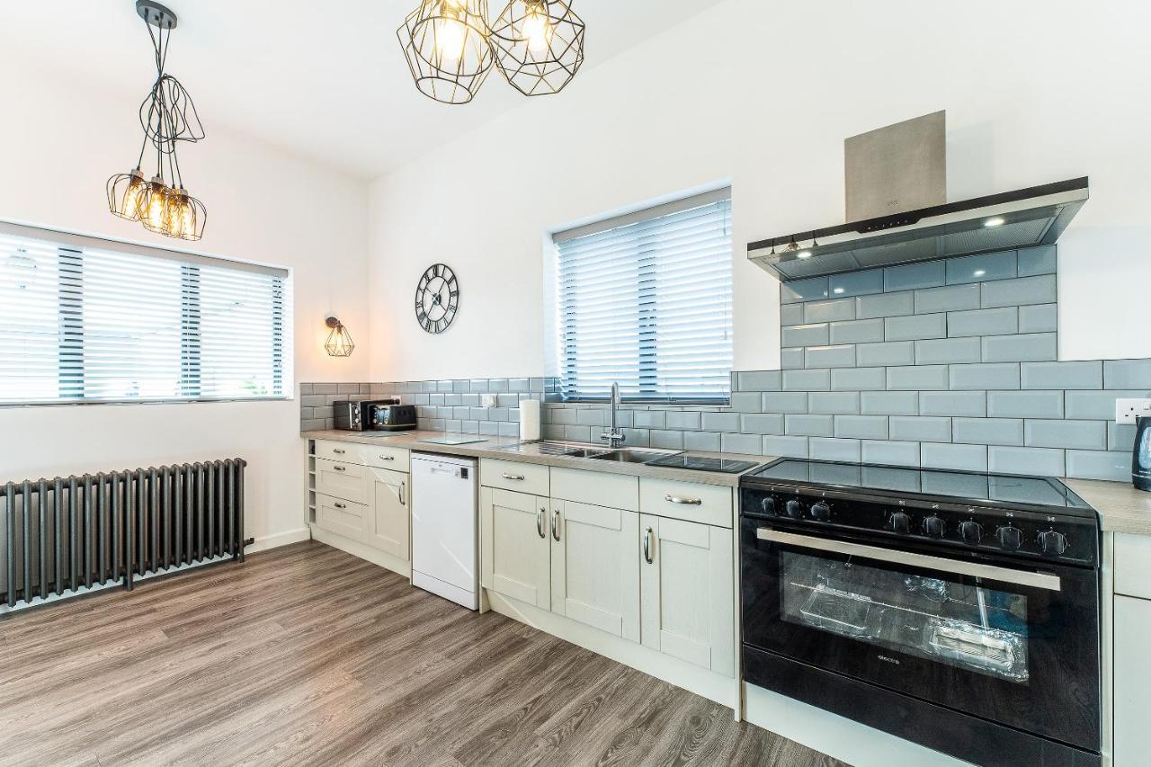 Lionheart Large Luxury Lodge - Sleeps 10- Dog Friendly,Near Sherwood Forest At Fairview Farm Nottingham Great For Family Gatherings ,Groups ,Parties 외부 사진